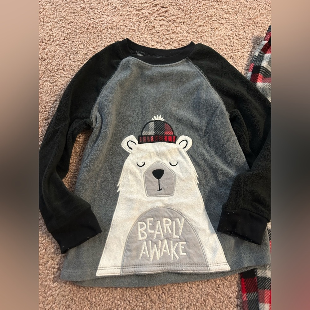 🎄Bundle kids Christmas Pajama set of 2 size 6 From Hanes & Members Mark